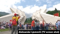 Spomenik Bitke na Sutjesci, Tjentište