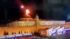 Летающий объект взрывается у купола Сената Кремля в ночь на 3 апреля 2023 года. Кадр видео