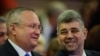 PSD și PNL pompează în continuare bani în presă pentru propagandă nemarcată, la un an după ce au promis că schimbă legea