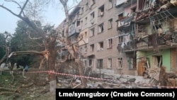 Пошкоджений через російські обстріли будинок у Ківшарівці, Харківська область, липень 2023 року. Фото ілюстративне