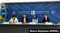 Алматыда сайлауды бақылаған Қазақстан жастар ақпараттық қызметі мен "Сандж" зерттеу орталығы өткізген баспасөз мәслихаты. Алматы, 28 наурыз, 2023 жыл.