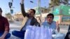 د کوټې خبريالانو د يوه خبريال وژنه کې د تورن کس بري کېدو ضد احتجاج کړی دی