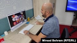 Anes Hadžiomerović, profesor matematike i informatike u Drugoj gimnaziji u Mostaru, radi s mladima u CERIT-u.