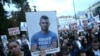 Memić je na Ilidži kod Sarajeva zadobio teške povrede glave, u incidentu koje je Tužilaštvo Kantona Sarajevo okvalifikovalo kao saobraćajnu nesreću.