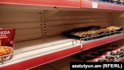 Nagorno-Karabakh - Half-empty shelves at a food store in Stepanakert, January 4, 2023.