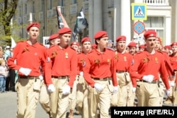 Юнармейцы на военном параде в Севастополе, 9 мая 2022 года