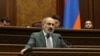 Премьер-министр Никол Пашинян в парламенте, Ереван, 7 декабря 2022 г.