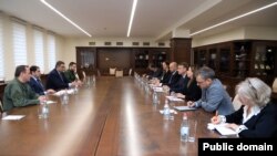 Armenia - Defense Minister Suren Papikian meets with an advance team of EU monitors, Yerevan, October 17, 2022.