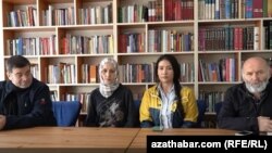 Участники семинара по ситуации с правами человека в Туркменистане. Стамбул, 1 апреля, 2022. 
