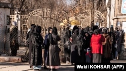 طالبانو تېر کال د ډسمبر په میاشت کې ښځینه محصلانې له پوهنتوني زده کړو منع کړې.