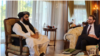 د طالبانو د بهرنيو چارو وزارت سرپرست امير خان متقي او د افغانستان لپاره د امريکا ځانګړی استازی تامس وېسټ - پخوانی انځور.