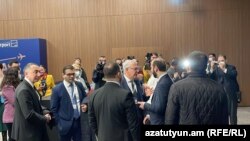 Լուսանկարներում` Հայաստանի ԱԳ նախարար Արարատ Միրզոյանը և հայ-թուրքական բանակցություններում Անկարայի հատուկ ներկայացուցիչ Սերդար Քըլըչը
