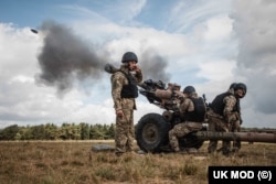 Радянську артилерію калібром 122 мм у ЗСУ, вочевидь, замінять 105 мм гармати, які українська армія вже використовує у зоні бойових дій
