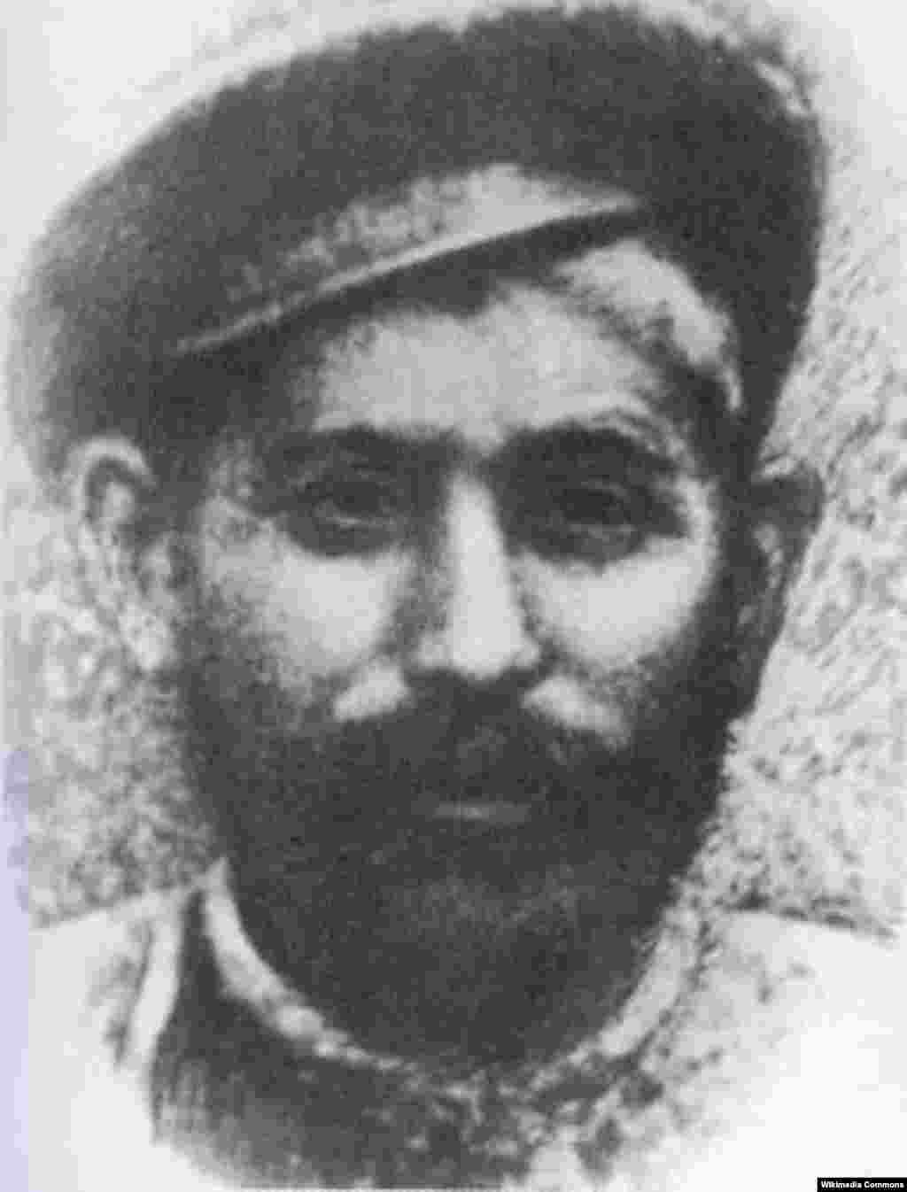Батько Сталіна, Весаріон Вановіс Джугашвілі (1849 чи 1850–1909), швець. Дата світлини невідома.