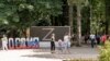 Затори, патрулі та морозиво: як у Криму відзначали День Росії