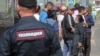 "Согушка баргым келбейт". Мигранттарды санаага салган мыйзамдар 