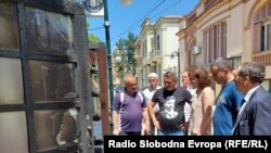Бугарската министерка за надворешни работи Теодора Генчовска во посета на опожарениот Културен центар Ванчо Михајлов во Битола