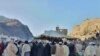 د خوګاخېل قوم ځوانانو له تېرو درو میاشتو راهېسې په تورخم کې احتجاجي کیمپ لګولی 