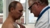 Володимир Путін під час чаювання із переможцями конкурсу управлінців, 12 лютого 2018 року