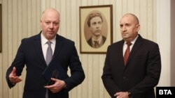 Кандидатът за премиер Росен Желязков и президентът Румен Радев