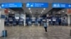 Празните летища се превърнаха в обичайна гедка по време на пандемията.