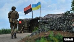 За словами Ґрау, ТКГ доручила політичній підгрупі з врегулювання на Донбасі розробити проєкт плану дій на основі письмових рекомендацій учасників цієї пігрупи