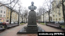 Бюст Дзяржынскаму ў Менску
