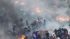 Несуть поранених...Майдан незалежності. Київ. Події Революції гідності. 20 лютого 2014 року 