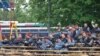 (архівна фотографія) Міліція під час акцій опозиції біля будівлі Верховної Ради, Київ, 11 травня 2010 року 