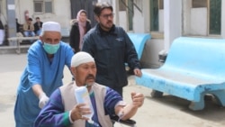 یک فرد زخمی از حمله مسلحانه بر مراسم ۲۵مین سالیاد عبدالعلی مزاری