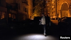Відключення почнуть діяти з 18:00 замість 16:00. Фото ілюстративне 