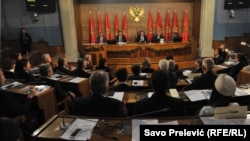Od ukupno 81. poslanika, za Zakon o ratifikaciji protokola glasaće sigurno njih 46