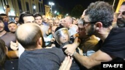2019 წლის 20 ივნისს რუსეთის დუმის დეპუტატის, სერგეი გავრილოვის მიერ პარლამენტის თავმჯდომარის სავარძლიდან სხდომის წაყვანას ანტირუსული დემონსტრაციები მოჰყვა.