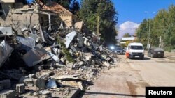 Baalbek şäherinde ysraýyl zarbasyndan ýumrulan bina