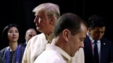 Трамп и Медведев во время саммита на Филиппинах, 2017 год