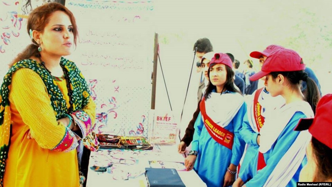 Pakistani Sana Ejaz picture(11,18, 14)