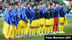 Футболісти збірної України перед матчем з Ірландією. Дублін, Ірландія, червень 2022 року