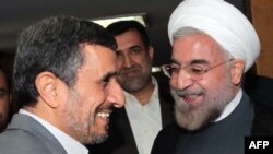 Mahmud Ahmadinejad və Hassan Rouhani