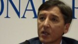 Сопредседатель Общенациональной социал-демократической партии Болат Абилов. Алматы, 23 декабря 2011 года.