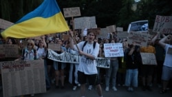 Акція протесту проти законопроєкту, який обмежує незалежність НАБУ та САП. Київ, Україна, 24 липня 2025 року