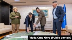 Premijer Spajić sa gradonačelnicom Podgorice Oliverom Injac i saradnicima