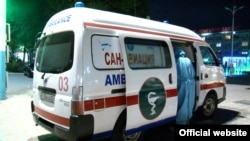 Машина скорой помощи в Худжанде, Таджикистан. 28 апреля 2020 года.