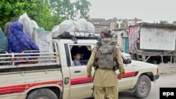 اېف بي ار ويلي چې دا وخت په قبایلي ضلعو کې څه باندې یو لاک بې کاغذه ګاډي موجود دي چې محصول شوي نه دي ــ پخوانی انځور