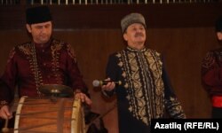 Ансамбль чыгышы