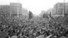 Тазоҳуроти хиёбонӣ дар моҳи феврали соли 1990( акс аз бойгонӣ)