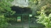 Незважаючи на те, що Чокурча розташована в межах міста, добиратися до неї доводиться недоглянутими стежками