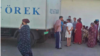 Жители Мары устроили акцию протеста перед пекарней