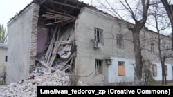 Zaporižýa urlan zarba bir adamy öldürdi, 21 adamy, şol sanda 4 ýaşly oglanjygy we dört ýetginjegi ýaralady.