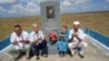 2013 елда Алиме Абденнановага куелган һәйкәл