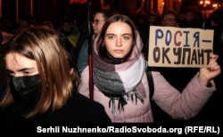 Під час акції «Не допустимо Мінської зради» біля Офісу президента України. Київ, 13 березня 2020 року